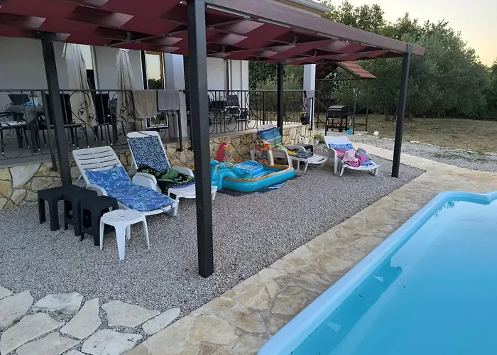 Holiday Home With Pool Kristal